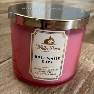 Bath and Body Works 3 wick candle